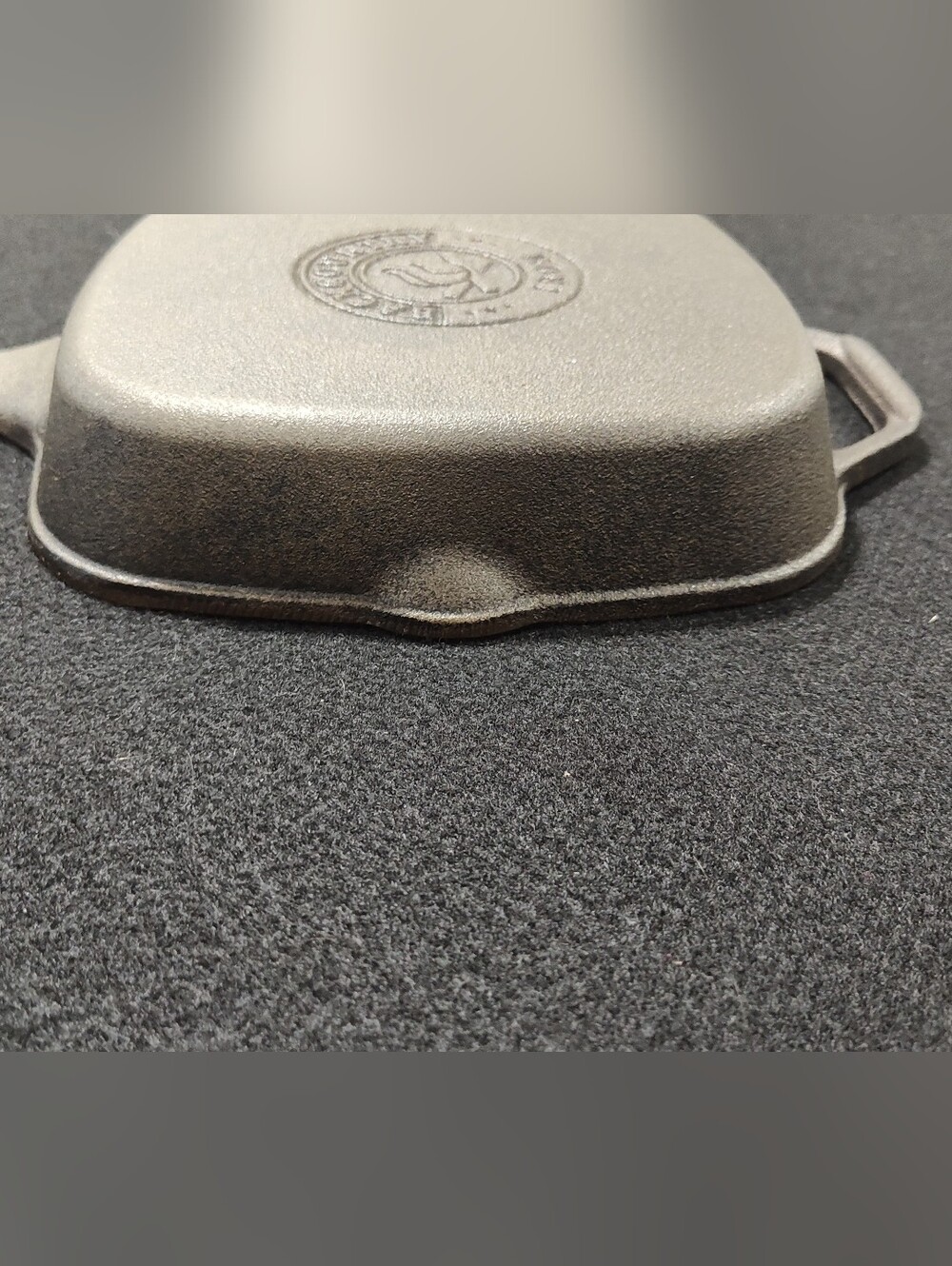 Backcountry Iron Cast Iron 8" Medium Square Grill Pan W/Assist Handle - Seasoned - Picture 9 of 12